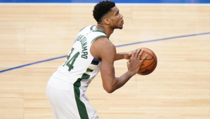 kaiyun-再临绝境又要翻山 大战当前字母哥仍有轻松心态