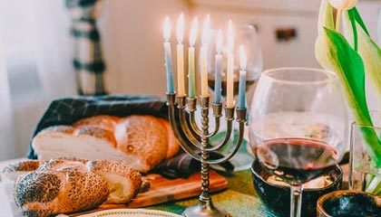 开云体育APP下载-太阳23记三分终结骑士5连胜 狄龙27分米切尔16+6